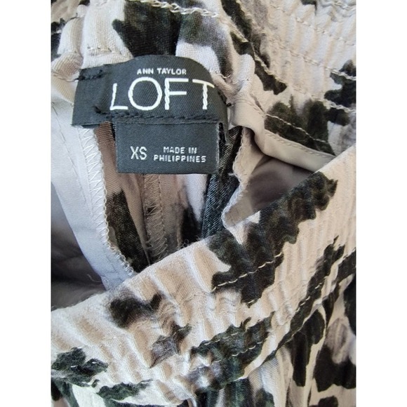 Ann Taylor the Loft Camouflage Jogger Pants - X Small - Picture 7 of 7